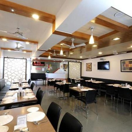 Hotel Vyankatesh & Pure Veg Restaurant Mahābaleshwar Exterior foto