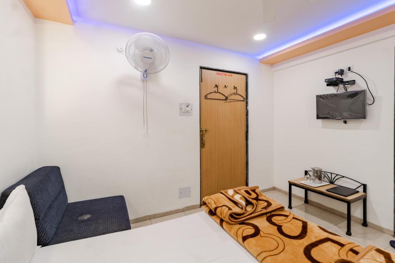 Hotel Vyankatesh & Pure Veg Restaurant Mahābaleshwar Exterior foto