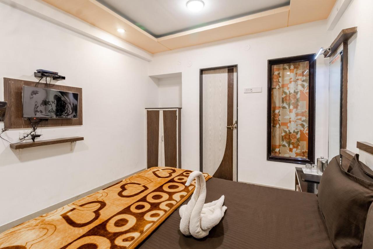 Hotel Vyankatesh & Pure Veg Restaurant Mahābaleshwar Exterior foto